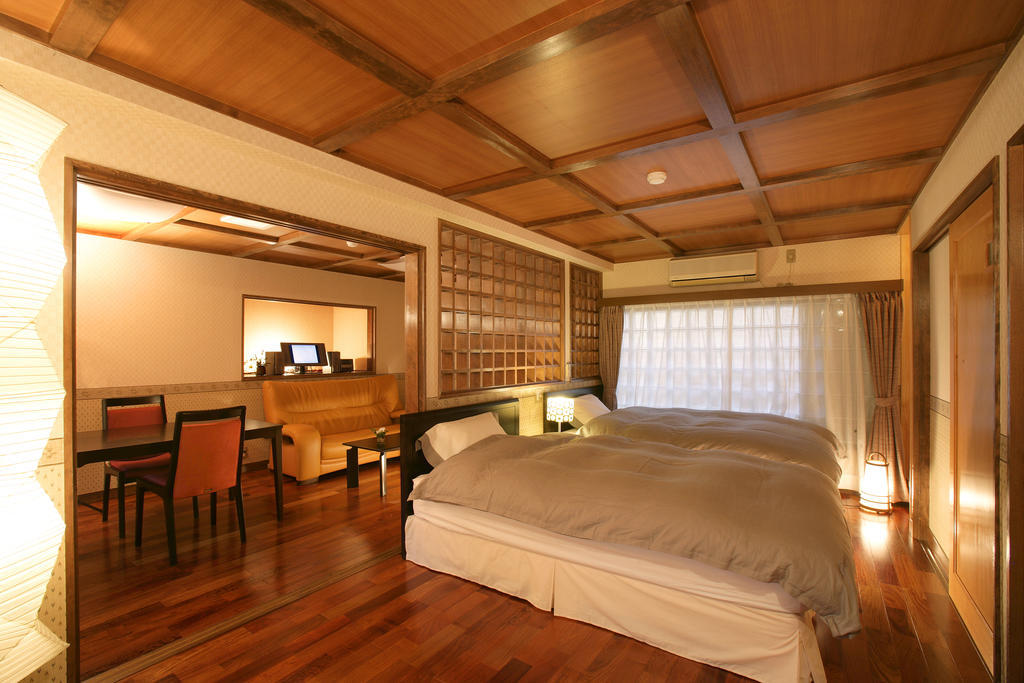 Oyo Hatago Ichiban Hotel Чичибу Стая снимка