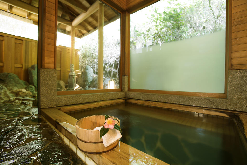 Oyo Hatago Ichiban Hotel Чичибу Екстериор снимка