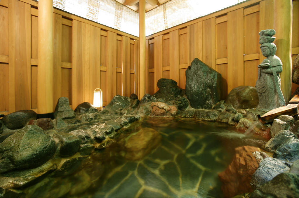 Oyo Hatago Ichiban Hotel Чичибу Екстериор снимка